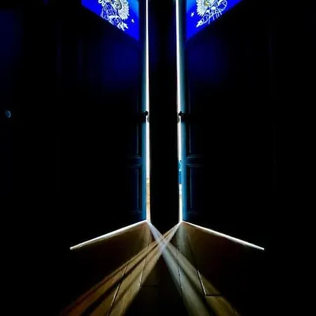 Champagne Des Anges - Proche Cathedrale De