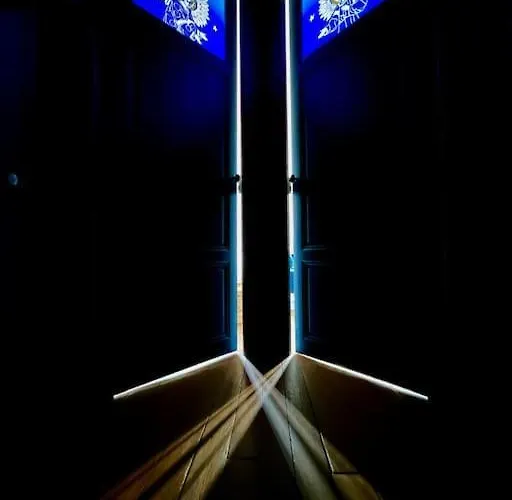 Champagne Des Anges - Proche Cathedrale De